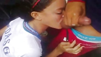 Kotor brunette pelacur mengisap kontol dan makan minggu lihat bokep online