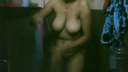 Lesbian nonton video online xxx menjilati