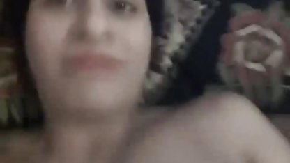 Rambut streaming nonton video bokep pirang lesbian YIFF Naylor membosankan tongkat mainan kucing